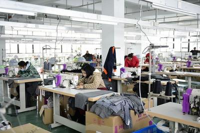 常熟服裝加工廠哪里多一點(diǎn)？揭秘創(chuàng)業(yè)熱土，把握服裝加工黃金機(jī)遇！